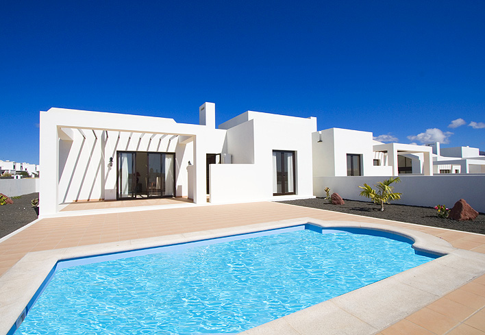 Las Buganvillas